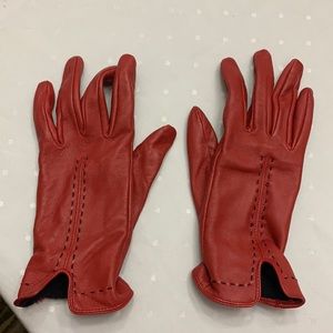 Red Wilson’s Genuine Leather lined gloves M